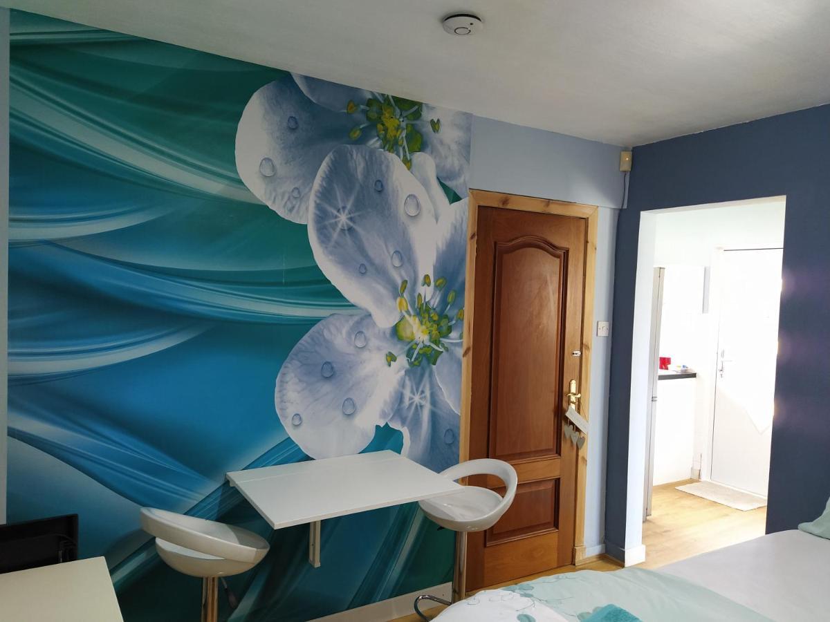 Self Catering Studio Flat EDI Exterior photo