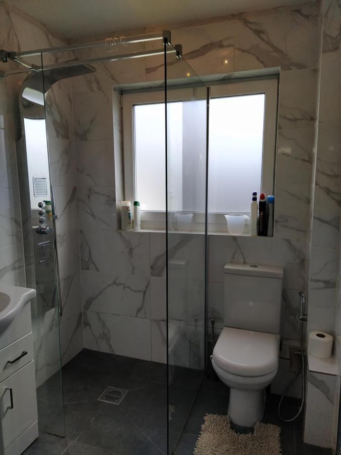 Self Catering Studio Flat EDI Exterior photo
